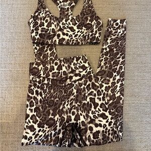 Vitality Pulse Core Bra & Leggings- Espresso Feline